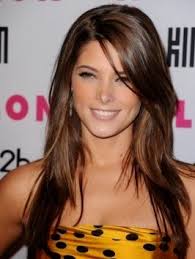 Sencillos Cortes de pelo largo para mujeres jóvenes