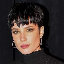 See more ideas about halsey, halsey short hair, halsey hair. Halsey Debuted A Sleek Blonde Lob See The Photos Allure
