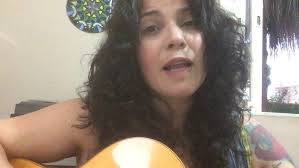 A arte nos tempos do coronavìrus, apresenta Ana Decker, cantando a beleza  de uma canção argentina