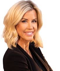 Bridget Fitzpatrick's Instagram, Twitter & Facebook