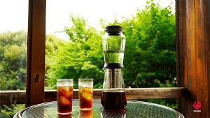 Just put the water and coffee grounds into the brewer and you are ready to go. Hario Shizuku Slow Drip Brewer Sbs 5 Made In Japan Takaski Com
