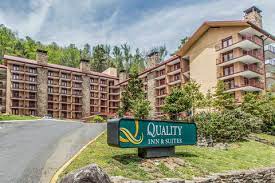 Quality inn & suites chattanooga description and services. Quality Inn Suites Hotel In Gatlinburg Near Dollywood Book Now