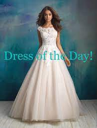 Dress Of The Day A Bateau Neckline And Delicate Cap Sleeves Compose The Bodice Of This Gorgeous Tulle Ballgown Exclu Dresses Ball Gowns Formal Dresses
