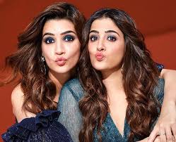 We are talking about bollywood hottie kriti sanon's baby sister, nupur sanon. Kriti Sanon Is Very Possessive About Her Sister Nupur Know Details