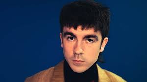 Declan McKenna makes his long-awaited return with 'What Happened to the  Beach?' — THE INDIE SCENE