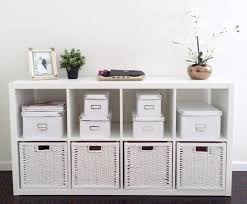 Etageres Ikea Kallax 55 Idees Cool Pour Les Detourner De Facon Originale Etagere Ikea Ikea Meuble Rangement Ikea