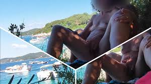 Extreme Nude Public Flashing My Pussy in Front of Man in Public Beach and  He Helps Me Squirt - Its very Risky - Misscreamy
