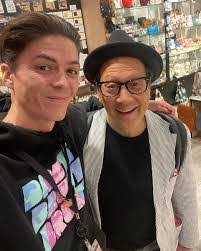 Mitchell Ritter's Instagram, Twitter & Facebook