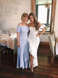 Beautiful Evening Dresses For A Cocktail Party Or Dinner Party The White Flowy Dress Is Civil Wedding Dresses Wedding Rehearsal Dress Rehearsal Dinner Dresses