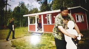 Polisen har hittat den skadade i skäggetorp, ett problemområde i linköping, efter det att flera personer har larmat om en misstänkt skottlossning. Sa Satte Offren Dit Pedofilbroderna Nyheter Ekot Sveriges Radio