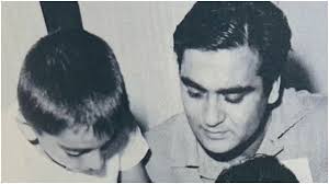 Sanjay Dutt shares pictures of father Sunil Dutt