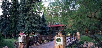 Discover A Place Like No Other In The Picturesque Foothills Of Evergreen Colorado Only 30 Minutes West Of Denver At Col Evergreen Colorado Evergreen Colorado