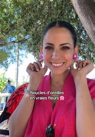 Boucles Doreilles En Forme De Fleur Avec Des Capsules Nespresso