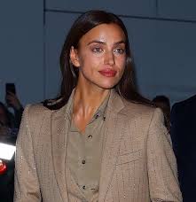 Последние твиты от irina shayk (@theirishayk). Irina Shejk Kupila Kvartiru V Elitnom Rajone Moskvy Starhit Ru