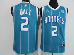 Based on the authentic nba jersey, the kemba walker city edition of the swingman charlotte hornets nike nba connected jersey features classic colours and design lines. Stwm056ydusvm