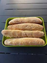 Recettes De Mamie Linitile Baguettes Viennoises En 2020 Alimentation Pains A Hot Dog Recette