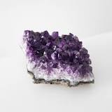 AMATISTA: propiedades y significado de la piedra mitológica