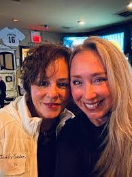 Denise Dees's Instagram, Twitter & Facebook