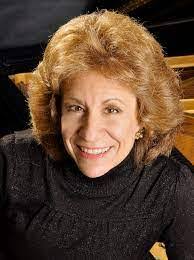 Joanne Polk's Instagram, Twitter & Facebook