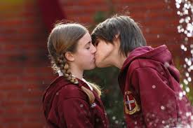 صور ولد يبوس بنت بووووووس ناااار حنين الذكريات