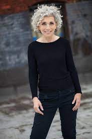 100 Best Short Hairstyles For Women Over 50 Femina Talk Grey Curly Hair Curly Hair Styles Short Grey Hair