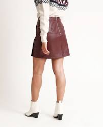 Achat jupe simili cuir bordeaux au meilleur prix. Jupe En Faux Cuir Prune 690629327a03 Pimkie