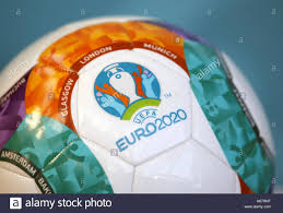 Download free uefa euro 2020 vector logo and icons in ai, eps, cdr, svg, png formats. Uefa Euro 2020 Logo Ausserhalb Des Glasgow Science Centre Vor Der Veranstaltung Fur Den Start Des Uefa Euro 2020 Logos In Glasgow Angezeigt Stockfotografie Alamy