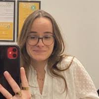 Julia Cerna's Instagram, Twitter & Facebook