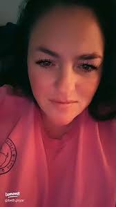 Beth Pryor's Instagram, Twitter & Facebook