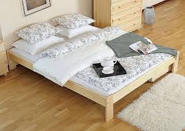 Das bett 140x200 und der bettkasten als funktionales detail. Bett 140x200
