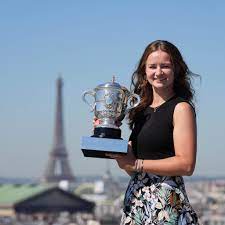 11, reached on 19 july 2021, and on 22 october 2018, she became world no. Barbora Krejcikova On Twitter Tennis Rolandgarros Paris Coupesuzannelenglen Rolandgarros
