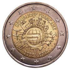 Nella parte centrale al dritto della moneta è raffigurato il globo con il simbolo dell'euro (€) e. 2012 2 Euro Francia 10 Anniversario Euro Mynumi
