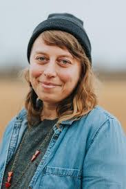 Elizabeth Koehn's Instagram, Twitter & Facebook