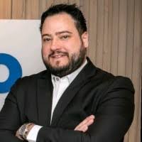 100+ perfis com “Avanzi”