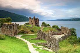 Loch ness gehört zu den sehenswürdigkeiten von schottland, die auf dem programm keiner rundreise durch den hohen norden fehlen. Loch Ness In Schottland Grossbritannien Franks Travelbox