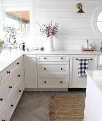 Disadvantages of no upper cabinets: 5 Kitchen Cabinet Design Trends An Interior Design Guide Decorated Life