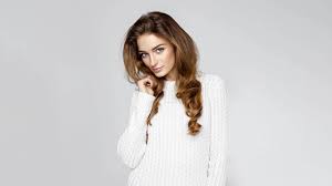 Do you have light brown skin and wonder what shades of hair colour would look best on you? Lrjfiamxbgjnrm