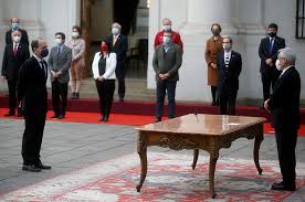 Y aunque a su salida no confirmó esto. Por Que Salio Sebastian Sichel Del Ministerio De Desarrollo Social