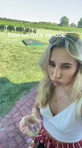 Nicole Markovich (@nicole_markovi)