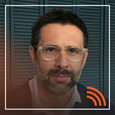 Manuel Vicuña y su libro Una historia posible"