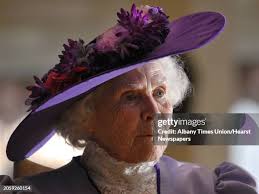 30 Dorothy Sweeney Photos & High Res Pictures