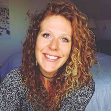 Kristen Pound's Instagram, Twitter & Facebook