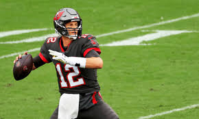 Faceţi clic pe dolari americani sau lei moldoveneşti pentru a converti intre aceasta si toate. Cartea De Fotbal Tom Brady S A Vandut Cu 1 7 Milioane De Dolari In Litecoin