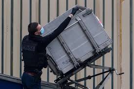 New Louvre heist video shows the moment jewel thieves escaped, as French police say DNA traces found in helmet and gloves
