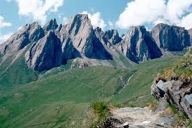 Der eher kurze, aber sehr anstrengende klettersteig auf die rote säule (auch via ferrata di stefano genannt) wurde 1986 errichtet. Klettersteig Klettersteig Rote Saule Osttirol Tourismus