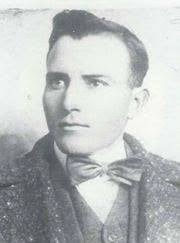 Samuel T Berry house circa 1890. Bridgeport, Simpson County, MS. He married  my G grandfather's sister. Charner Isaac Little and Mary Jennie Little.  They lived across the road from each other.