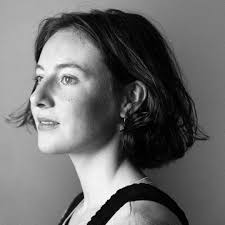 𝐑𝐄́𝐒𝐈𝐃𝐄𝐍𝐂𝐄 Cette semaine, nous accueillons Charline Dally pour une  résidence d'un mois à l'Atelier Circulaire ! « Dans le cadre de ma  résidence à l'Atelier Circulaire, je souhaite établir un dialogue entre