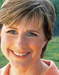 Mary Albee's Instagram, Twitter & Facebook