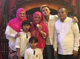 Dengan demikian, banyak pengguna internet yang. Kepergian Lina Mantan Istri Sule Buat Netizen Berduka Indozone Id