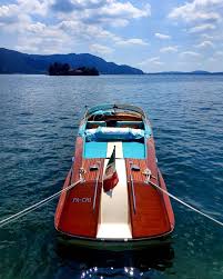 Pin By Dennis On Rivaboats Mahogany Boat Classic Wooden Boats Riva Boat